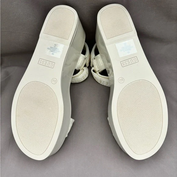 NWOT GUESS PLATFORM OFF WHITE SZ 9 SANDALS CLOTH STRAPS WITH GUESS LOS ANGELES - Picture 11 of 13